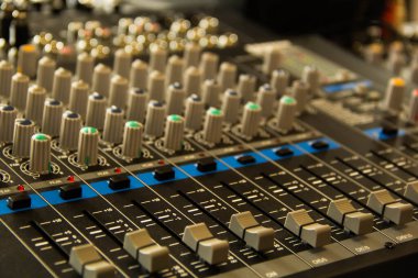 Karıştırma konsol Studio, görünümü kadar kapatın