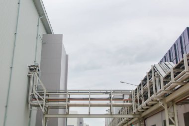 Endüstriyel ekipmanların boru hattı.