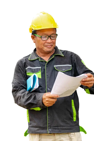 建筑工人穿着安全帽 白底工头监督建筑工地的工作 — 图库照片