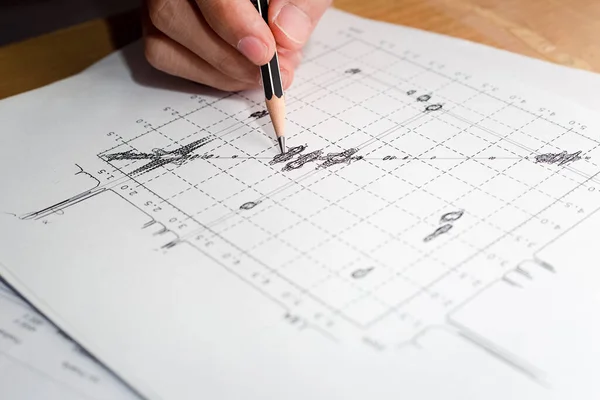 stock image The chemist interpreting the 2D NMR spectrum indicates the position of contour correlation peaks. The 2D NMR spectrum of sample analysis by nuclear magnetic resonance spectroscopy, NMR spectroscopy.