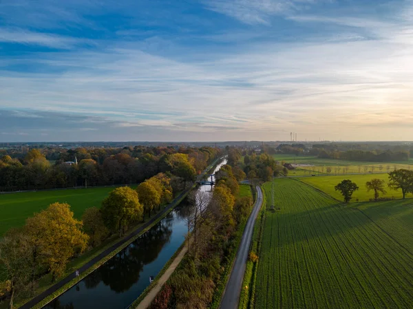 Flygfoto Över Färgstark Dramatisk Soluppgång Himmel Över Kanal Belgien Kanaler — Stockfoto