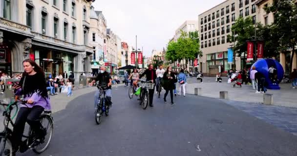 Meir Amberes Bélgica Junio 2022 Esta Vibrante Filmación Captura Ciclistas — Vídeo de stock