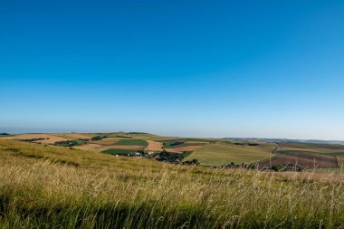 Cap Blanc-Nez, Escalles, Pas-de-Calais, Hauts-de-France, Fransa, 29 Temmuz 2025, çarpıcı bir panoramik manzara sergileniyor.