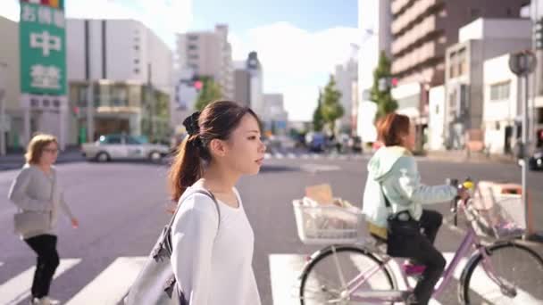 Osu Alışveriş Bölgesi Yakınlarında Genç Bir Japon Kadın Nagoya Şehri — Stok video