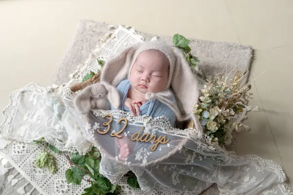 Foto Bayi Taiwan Berusia Satu Bulan Yang Baru Lahir Tinggal Stok Gambar
