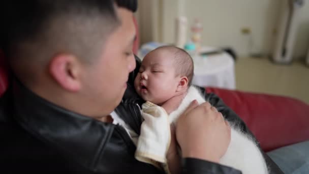 Vídeo Cámara Lenta Una Madre Padre Taiwaneses Unos Años Haciendo — Vídeos de Stock