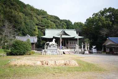 10 Kasım 2024 sabahı Gamagori Şehri, Aichi Bölgesi Katahara Tapınağı.