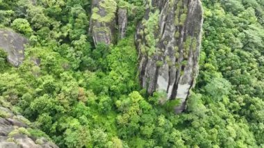 Nglanggeran antik volkanı, Endonezya 'nın havadan görünüşü.