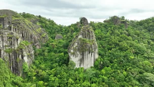 Widok Lotu Ptaka Starożytny Wulkan Nglanggeran Indonezja — Wideo stockowe