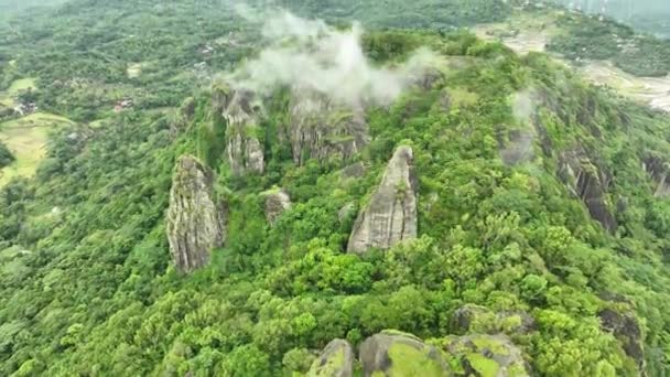 Vista Aérea Del Antiguo Volcán Nglanggeran Indonesia — Vídeo de stock