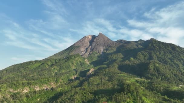 Flygfoto Över Mount Merapi Morgonen — Stockvideo