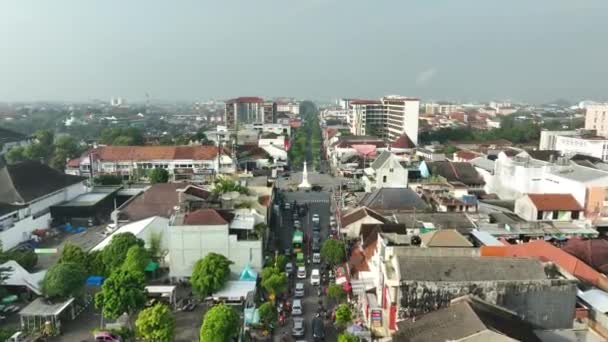 インドネシアのジョグジャカルタ 2023年5月5日 インドネシアのトゥグジョジャまたはジョグジャカルタ記念碑の空中ビュー — ストック動画