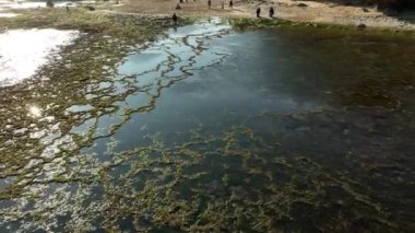 Jogja, Endonezya 'daki Kayalıklarla Alçak Gelgit Sahili ve Deniz Hava Görüntüsü.