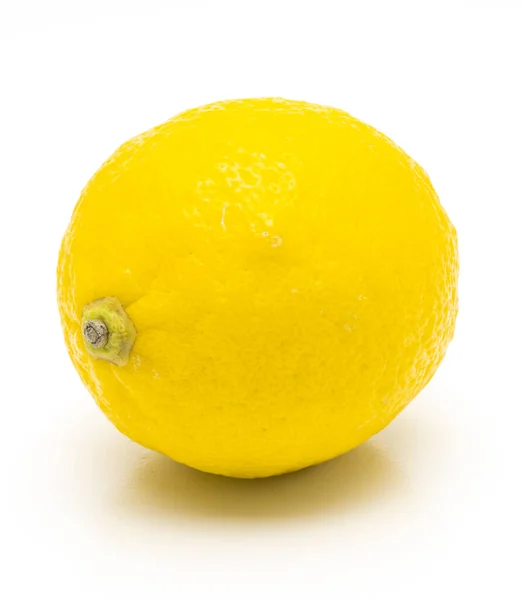 柠檬被隔离了现实的白底柠檬 — 图库照片