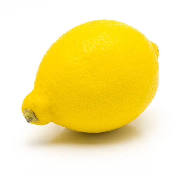 レモン分離 白を基調としたリアルなレモン — ストック写真