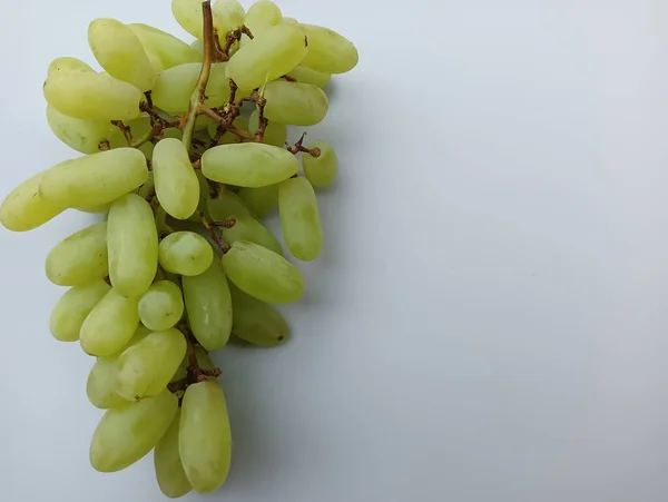 Gesunde Frische Grüne Trauben Auf Weißem Hintergrund — Stockfoto