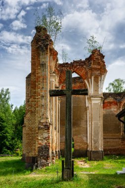 Jawka, Podlasie, Polonya 'daki St. Anthony Kilisesi kalıntıları.
