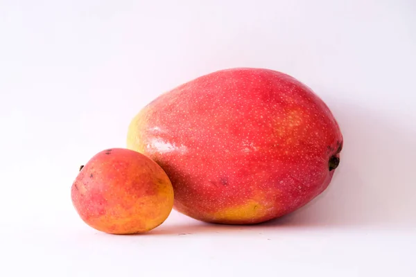 Dos Mangos Diferentes Especies — Stock Photo, Image