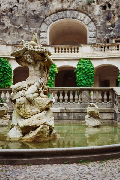 Estatua Neptuno Fuente Grotta Grebovka Havlicek Gardens Havlickovy Zahrady Praga — Foto de Stock