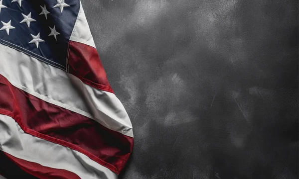 Overhead View American Flag Dark Concrete Background Dalam Bahasa Inggris — Stok Foto