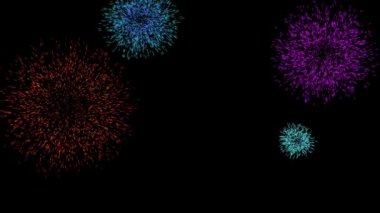 Havai fişekler arka planda farklı renkler gece gökyüzünde parlıyor.