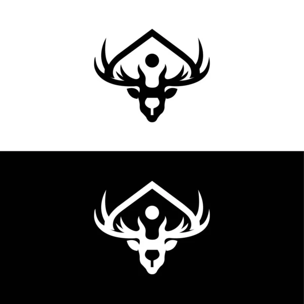 Farklı Geyik Boynuzlarından Siyah Siluetler Vektör Klasik Geyik Kafası Logosu — Stok Vektör