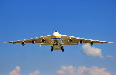 AN-225 