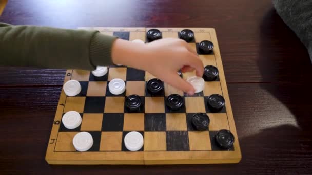 Grandmother Little Grandson Play Checkers Sit Table Multi Generational Family — Vídeo de Stock