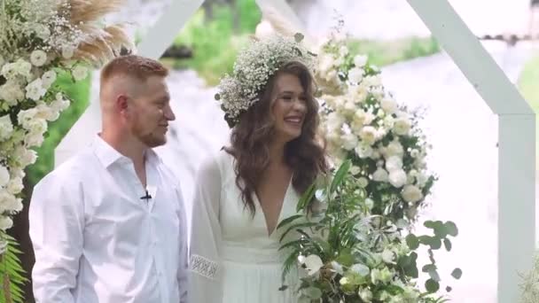 Beautiful Bride Groom Outdoors Wedding Ceremony Nearby Waterfall Perfect Venue — Stock Video