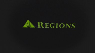 07 Eylül 2023 Birmingham, Alabama. Beyaz ekranlı bir duvarda Bölge Finans Şirketi 'nin logosu. Regions Financial Corporation markası bir cihazda.