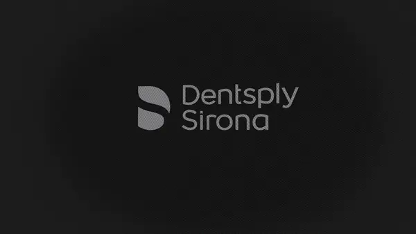 2023년 07일 노스캐롤라이나주 스크린의 Dentsply Sirona의 장치에 Dentsply Sirona 브랜드 — 스톡 사진