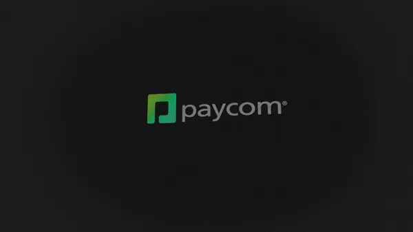 2023 Szeptember Oklahoma City Oklahoma Paycom Logója Képernyők Fehér Falán — Stock Fotó