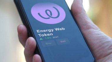 19 Eylül 2023. Enerji Ağı Token 'ın fiyatını analiz eden bir yatırımcı, EWT limitinin üzerine çıktı ve fiyatın üstüne çıktı..