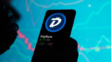 19 Eylül 2023. DigiByte 'ın fiyatını analiz eden bir yatırımcı, DGB limitinin üzerine çıktı ve fiyatın üstüne çıktı..