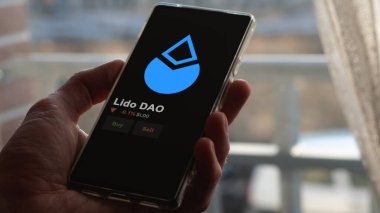 19 Eylül 2023. Lido DAO 'nun fiyatını analiz eden bir yatırımcı, şifreli LDO limitin üzerine çıktı ve fiyatın üstüne çıktı..