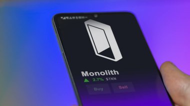 19 Eylül 2023. Monolit 'in fiyatını analiz eden bir yatırımcı, kripto $TKN limitin üzerine çıktı ve fiyatın üstüne çıktı..