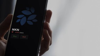 19 Eylül 2023. NKN 'nin fiyatını analiz eden bir yatırımcı, NKN limitinin üzerine çıktı ve fiyatın üstüne çıktı..