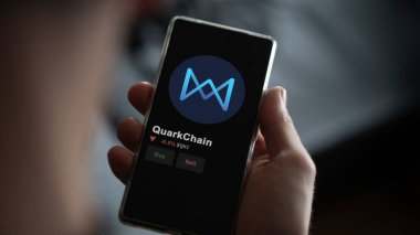 19 Eylül 2023. QuarkChain 'in fiyatını analiz eden bir yatırımcı, QKC limitinin üzerine çıktı ve fiyatın üstüne çıktı..