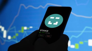 19 Eylül 2023. STAKE 'ın fiyatını analiz eden bir yatırımcı, kripto $STAKE limitin üzerine çıktı, STAKE ve fiyatın üstüne çıktı..