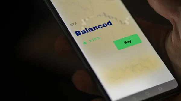 Investor Analyzing Balanced Etf Fund Screen Phone Shows Prices Balanced — Stock Photo, Image