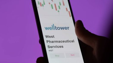 Bir değiş tokuş ekranında Batı İlaç Hizmetleri 'nin logosu. Batı İlaç Hizmetleri hisse senedi fiyatları, bir cihaza WST $.