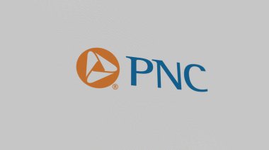 Beyaz ekranlı bir duvarda PNC Finans Hizmetleri logosu. PNC Finansal Hizmetler markası bir aygıtın üzerinde.