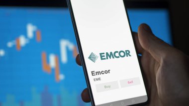 Emcor 'un borsadaki alım satım sayfası. Bir hissedar, bir cihazın üzerinde $EME, Emcor' u analiz ediyor..