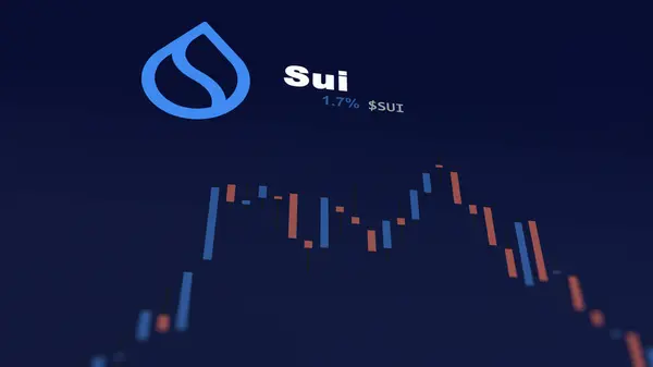 5 Aralık 2023. Telefondaki Sui 'nin fiyatını analiz eden bir yatırımcı, kripto takası için SUI $Jip..