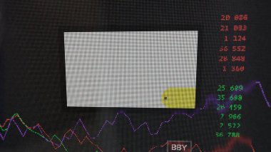 19 Mart 2024. Best Buy 'ın logosu bir takas ekranında. Best Buy hisse senetleri, bir cihazda BBY $.