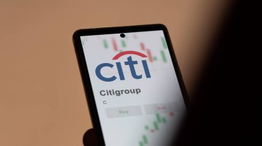 24 Nisan 2024. Değişim ekranında Citigroup 'un logosu. Citigroup hisse senetleri, cihazdan C $..