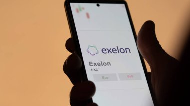 24 Nisan 2024. Ekranda Exelon 'un logosu var. Exelon fiyat hisseleri, bir aygıt üzerinde EXC $.