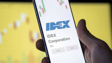24 Nisan 2024. IDEX Şirketi 'nin logosu bir değiş tokuş ekranında. IDEX Şirketi hisse senetleri, bir aygıt için IEX $.