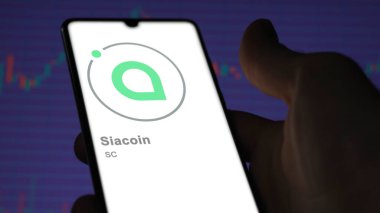 20 Nisan 2024, Şangay, Çin. Siacoin 'in (SC) logosunu bir takas ekranında kapatın. (SC) Siacoin fiyat hisseleri, bir cihaza SC $.