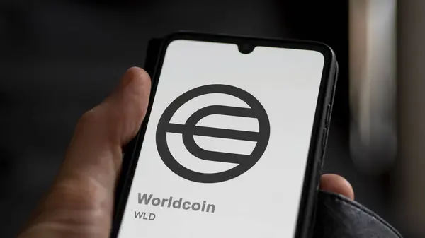 Nisan 2024 Şangay Çin Değişim Ekranındaki Worldcoin Logosuna Yaklaş Wld — Stok fotoğraf
